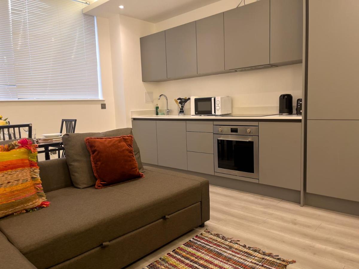 Lovely 2 Double Bedroom Flat With Free Parking - At The Atrium Mk Milton Keynes Exterior photo