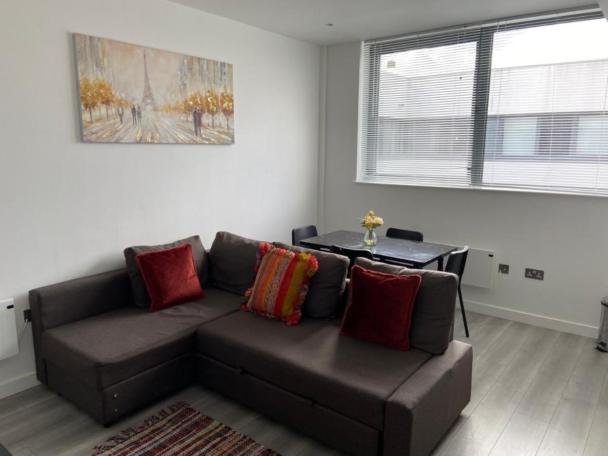 Lovely 2 Double Bedroom Flat With Free Parking - At The Atrium Mk Milton Keynes Exterior photo